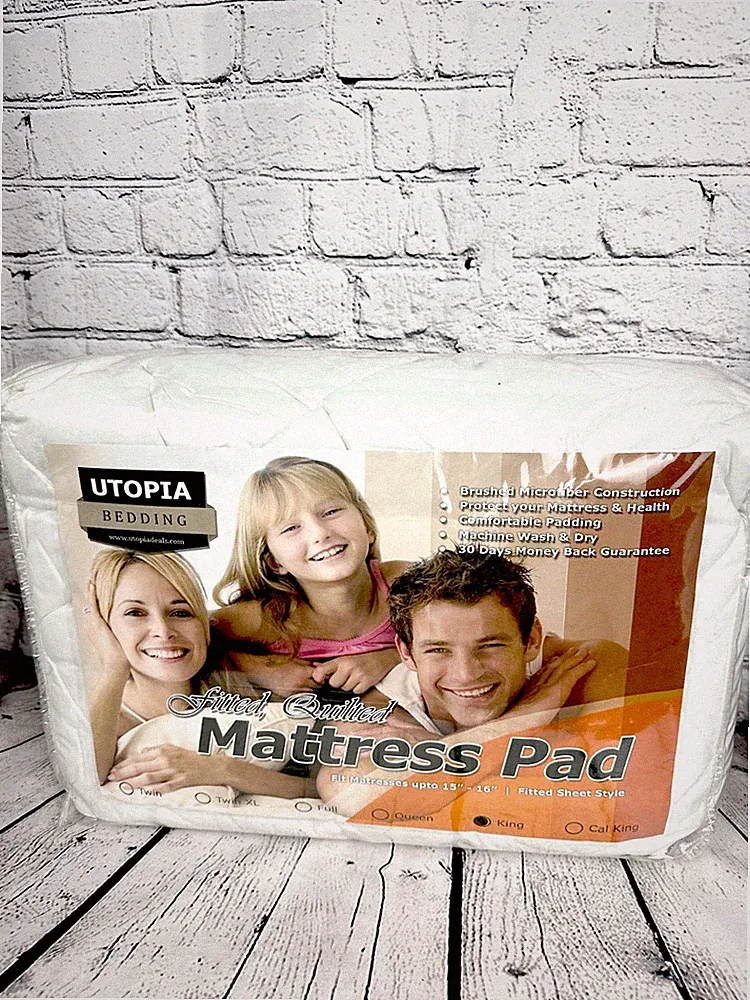 Utopia Bedding Quilted Fitted Mattress Pad (King) - Elastic Fitted Mattress